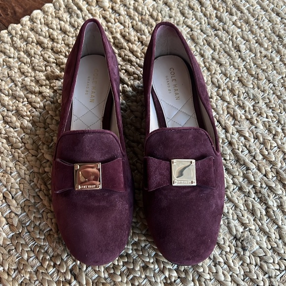Cole Haan Tali Bow Loafer in Cordovan Suede Size 5.5 - Picture 2 of 11